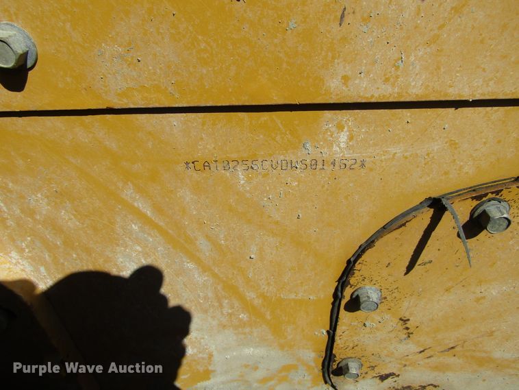 image for item GC9863 2010 Caterpillar 256C  skid steer loader