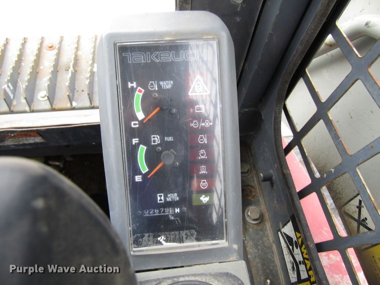 image for item GC9972 2005 Takeuchi TL150  tracked skid steer loader