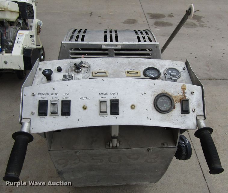 image for item GC9973 Soff-Cut G2000 concrete saw