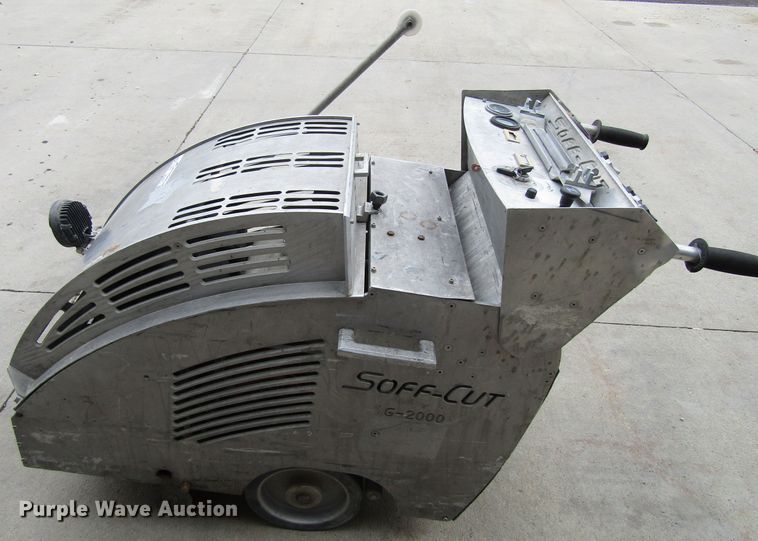 image for item GC9973 Soff-Cut G2000 concrete saw