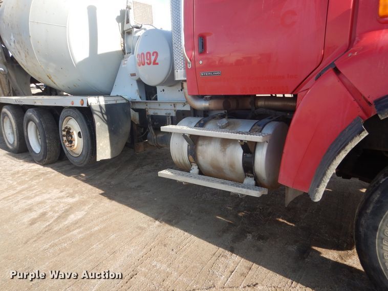 image for item HE9661 2007 Sterling LT9511  ready mix truck
