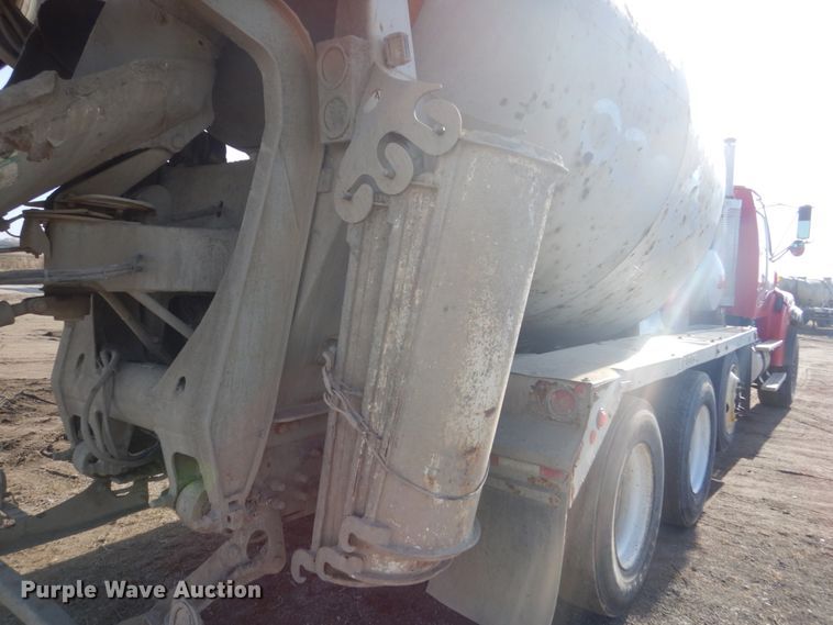 image for item HE9661 2007 Sterling LT9511  ready mix truck