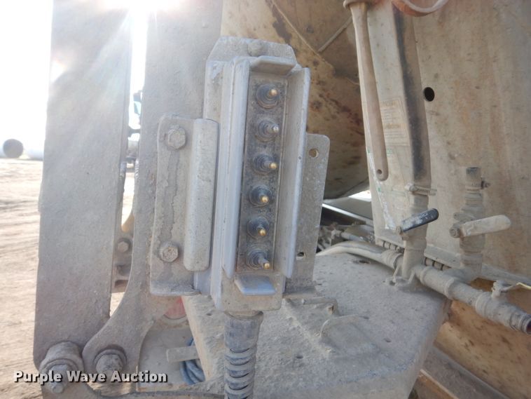 image for item HE9661 2007 Sterling LT9511  ready mix truck