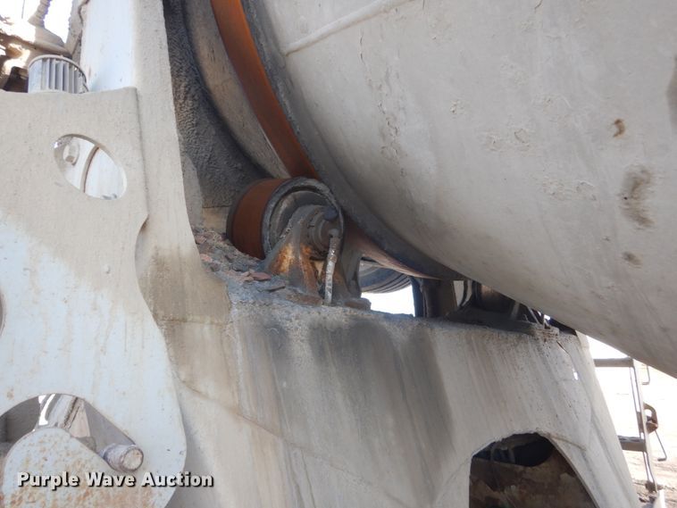 image for item HE9661 2007 Sterling LT9511  ready mix truck