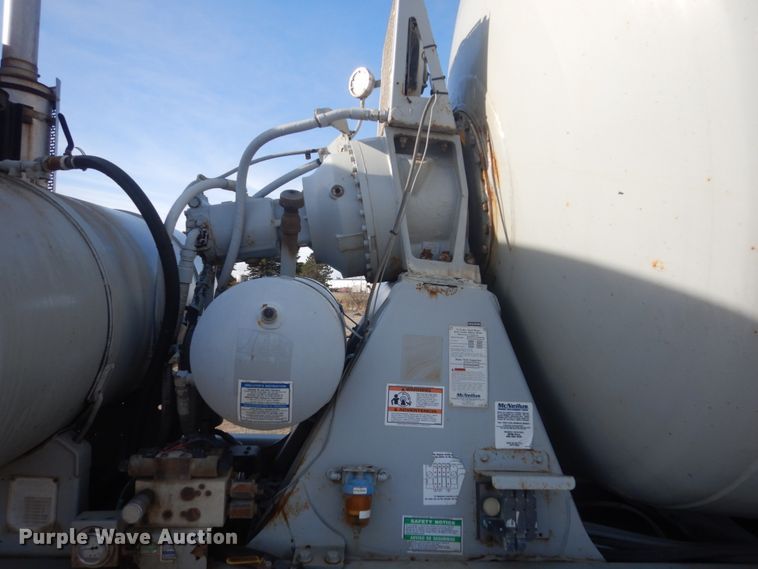 image for item HE9661 2007 Sterling LT9511  ready mix truck