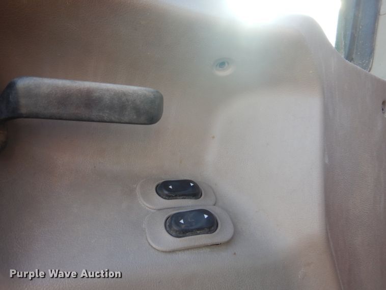 image for item HE9661 2007 Sterling LT9511  ready mix truck