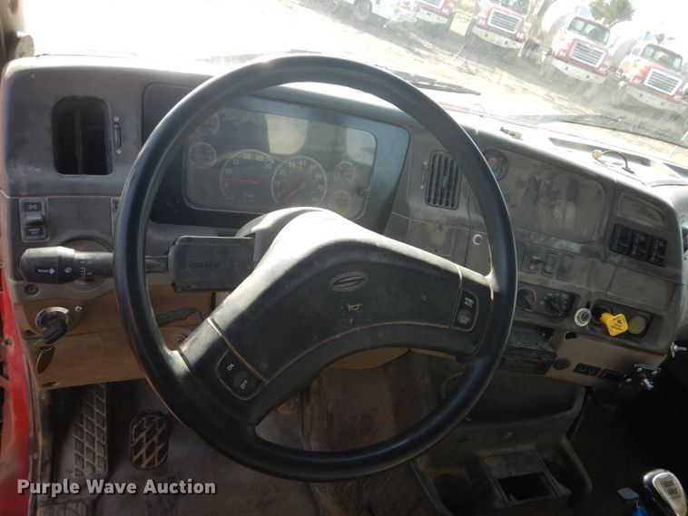 image for item HE9661 2007 Sterling LT9511  ready mix truck