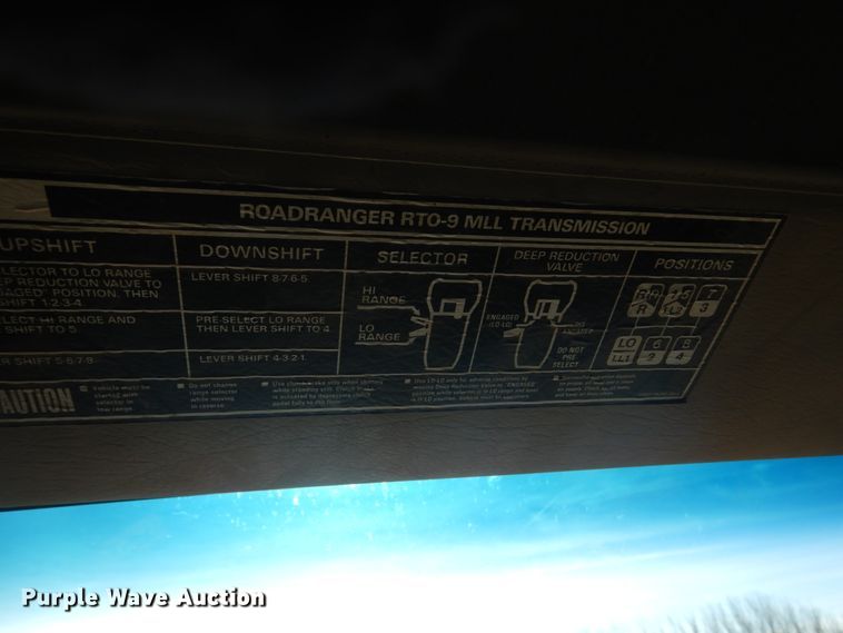 image for item HE9661 2007 Sterling LT9511  ready mix truck