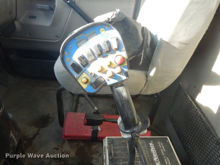 image for item HE9661 2007 Sterling LT9511  ready mix truck