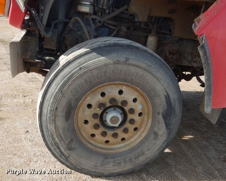 image for item HE9661 2007 Sterling LT9511  ready mix truck