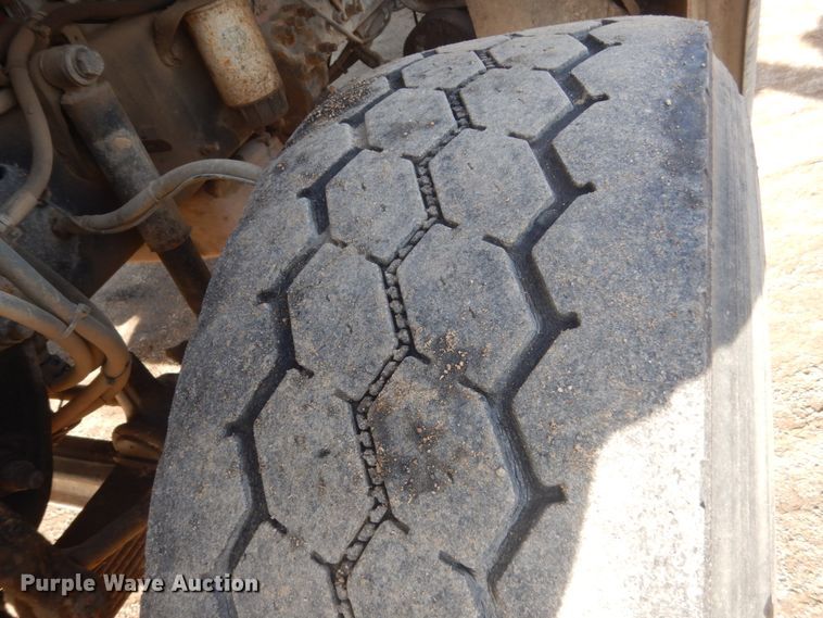 image for item HE9661 2007 Sterling LT9511  ready mix truck