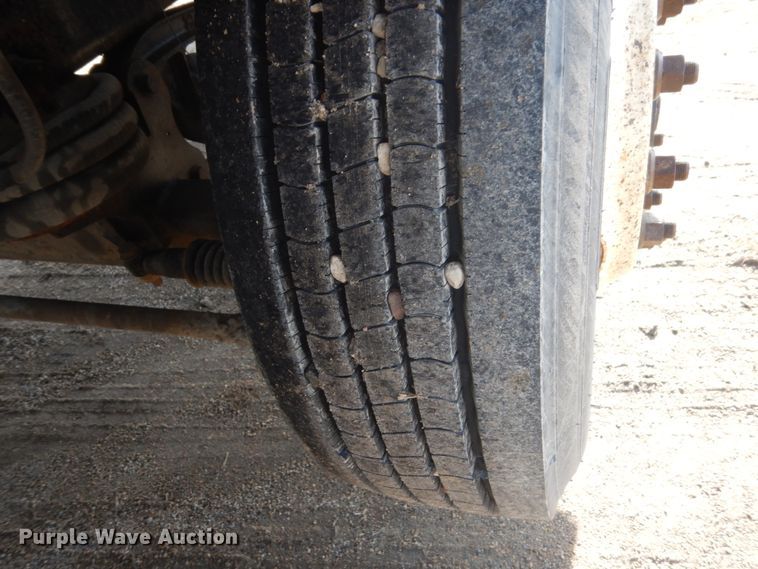 image for item HE9661 2007 Sterling LT9511  ready mix truck