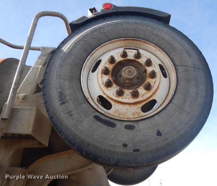 image for item HE9661 2007 Sterling LT9511  ready mix truck