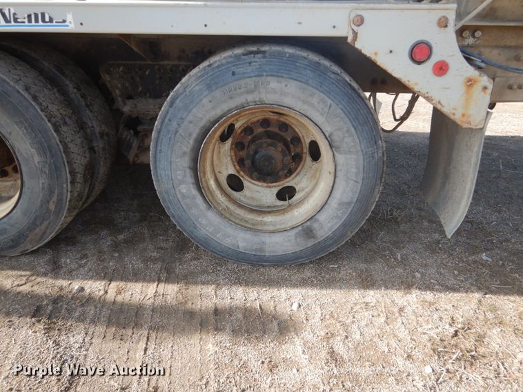 image for item HE9661 2007 Sterling LT9511  ready mix truck