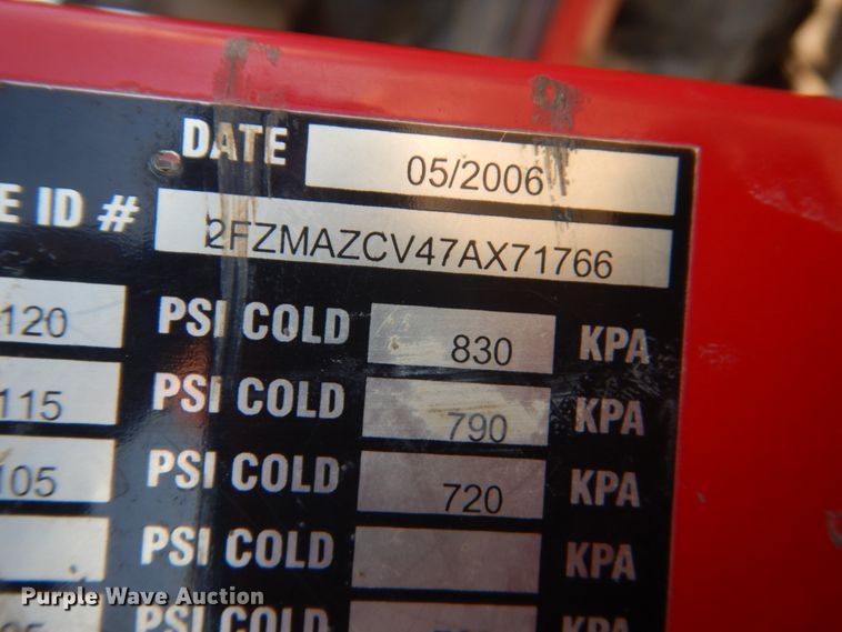 image for item HE9661 2007 Sterling LT9511  ready mix truck