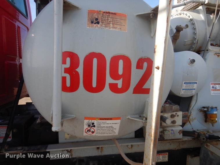 image for item HE9661 2007 Sterling LT9511  ready mix truck