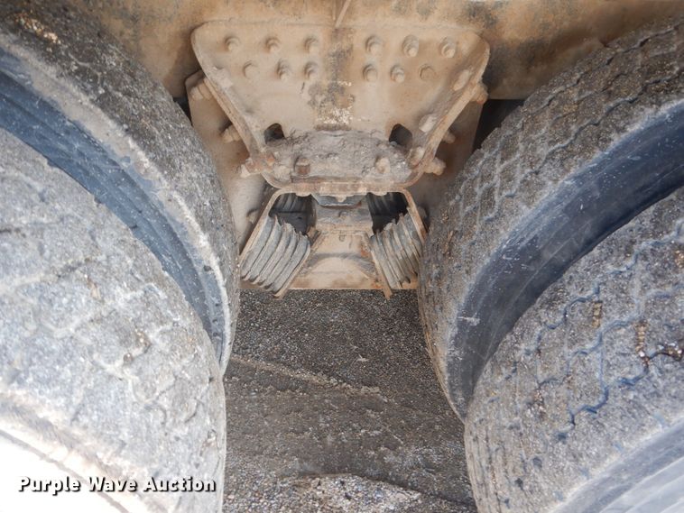 image for item HE9662 2007 Sterling LT9511  ready mix truck