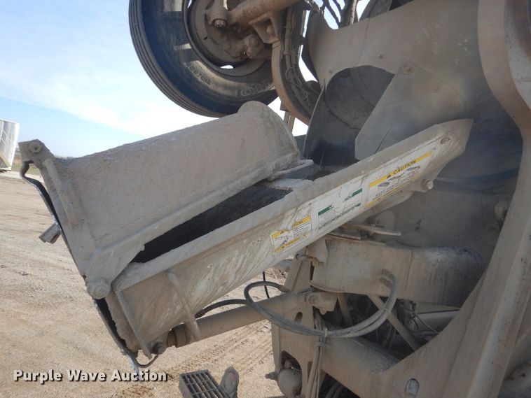 image for item HE9662 2007 Sterling LT9511  ready mix truck