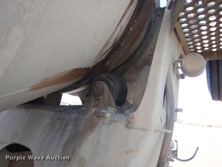 image for item HE9662 2007 Sterling LT9511  ready mix truck