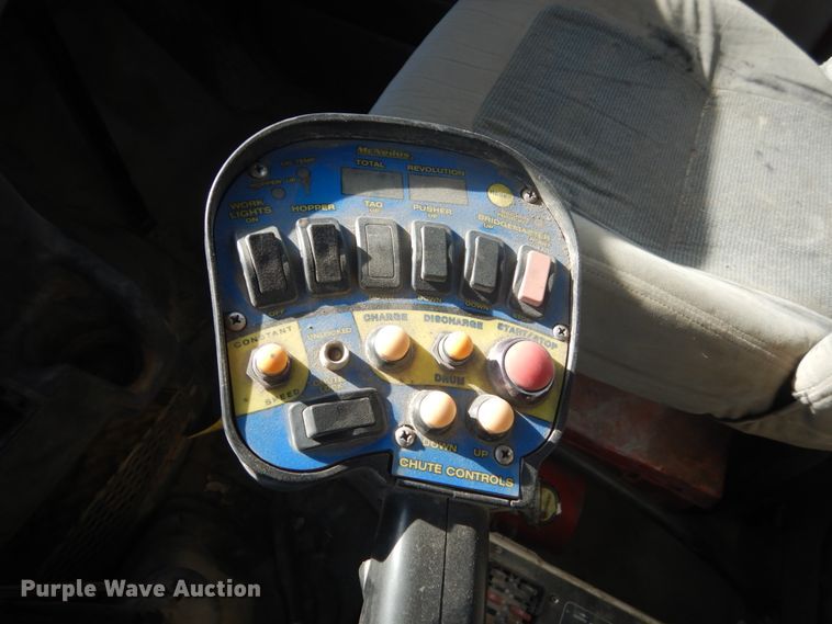 image for item HE9662 2007 Sterling LT9511  ready mix truck