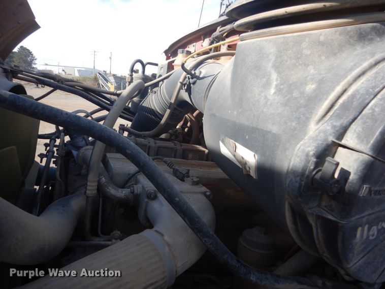 image for item HE9662 2007 Sterling LT9511  ready mix truck