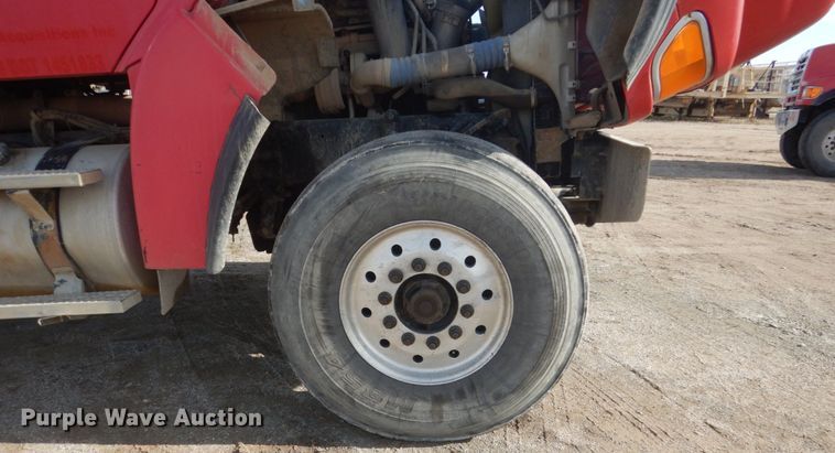 image for item HE9662 2007 Sterling LT9511  ready mix truck