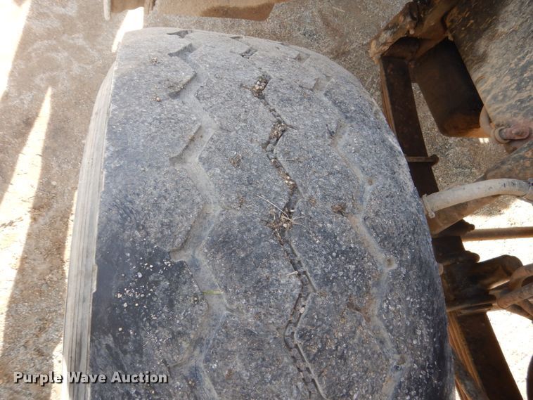 image for item HE9662 2007 Sterling LT9511  ready mix truck