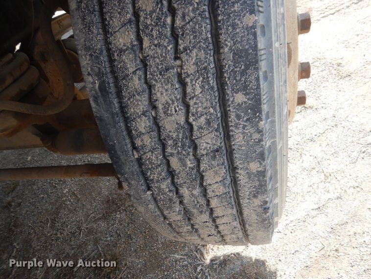 image for item HE9662 2007 Sterling LT9511  ready mix truck