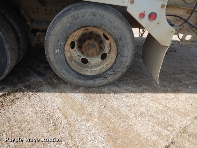 image for item HE9662 2007 Sterling LT9511  ready mix truck