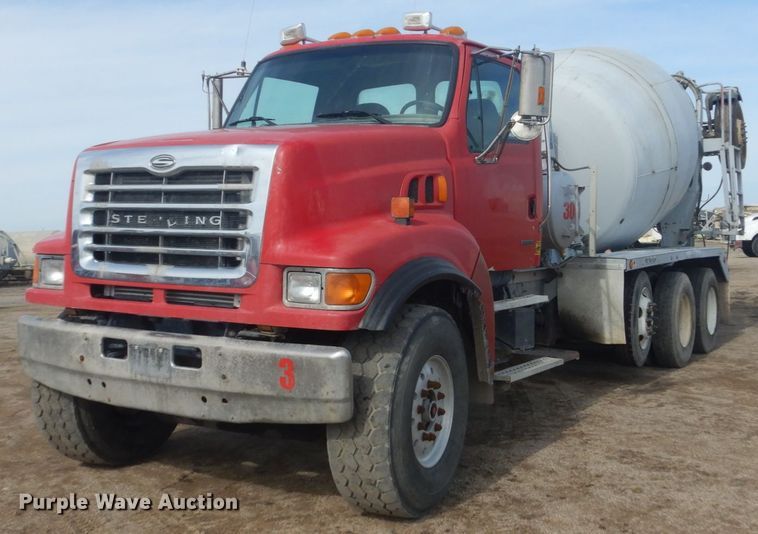 image for item HE9663 2003 Sterling LT9511  ready mix truck