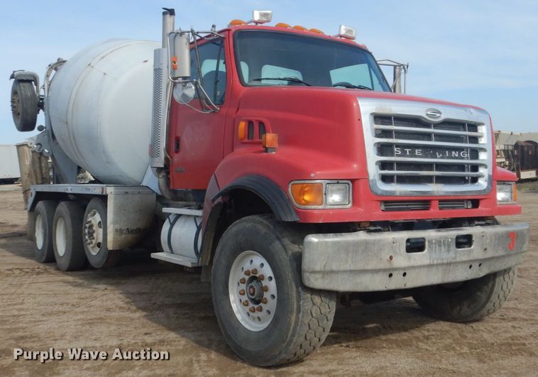 image for item HE9663 2003 Sterling LT9511  ready mix truck