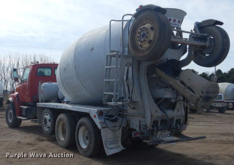 image for item HE9663 2003 Sterling LT9511  ready mix truck