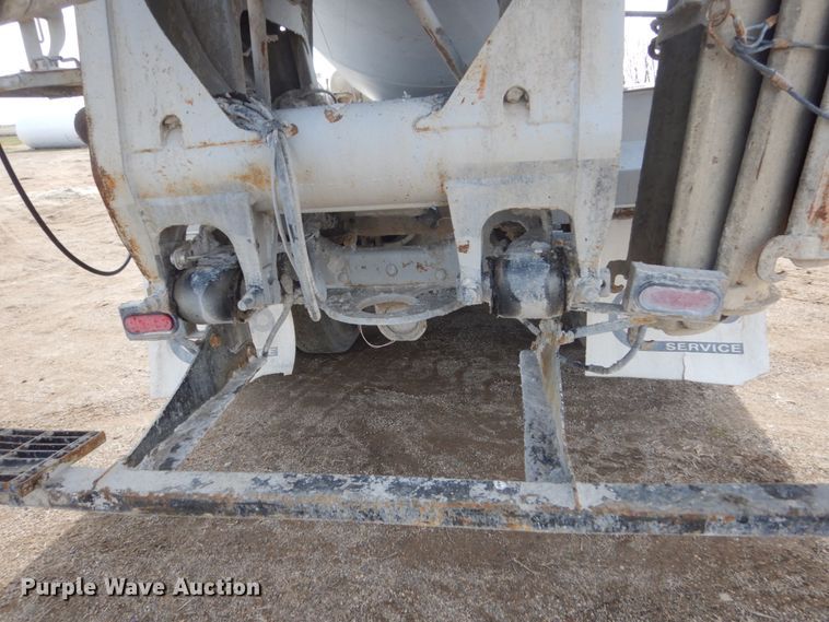 image for item HE9663 2003 Sterling LT9511  ready mix truck