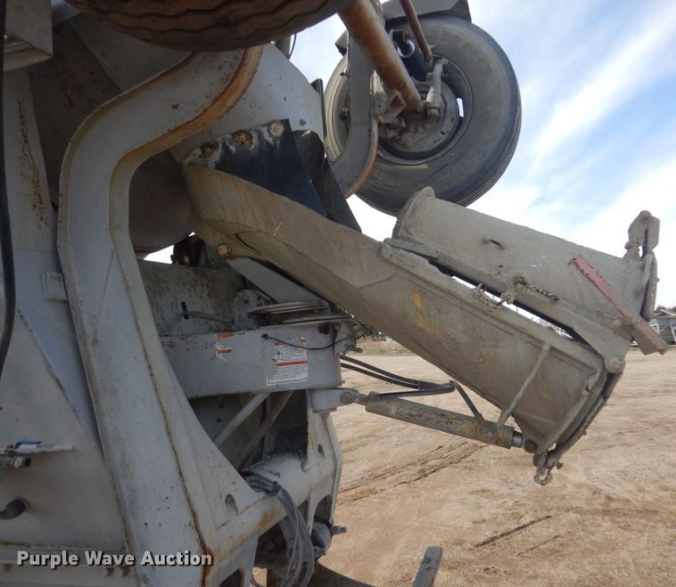 image for item HE9663 2003 Sterling LT9511  ready mix truck