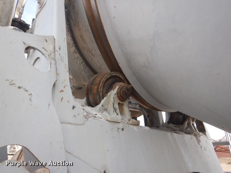 image for item HE9663 2003 Sterling LT9511  ready mix truck