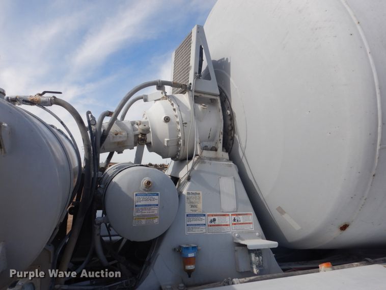 image for item HE9663 2003 Sterling LT9511  ready mix truck