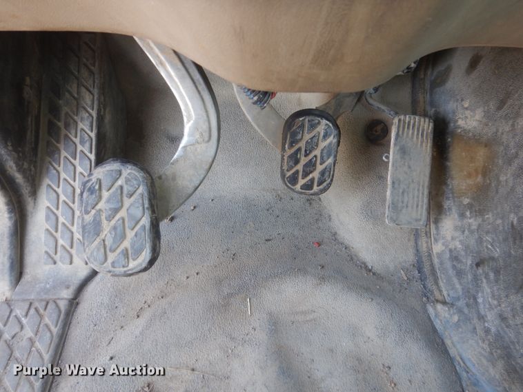 image for item HE9663 2003 Sterling LT9511  ready mix truck