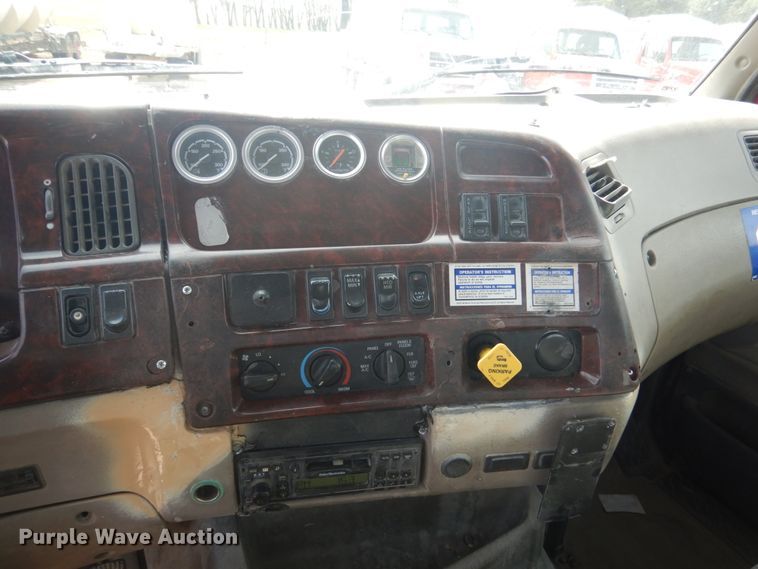 image for item HE9663 2003 Sterling LT9511  ready mix truck