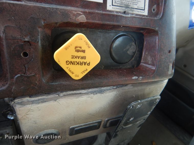 image for item HE9663 2003 Sterling LT9511  ready mix truck