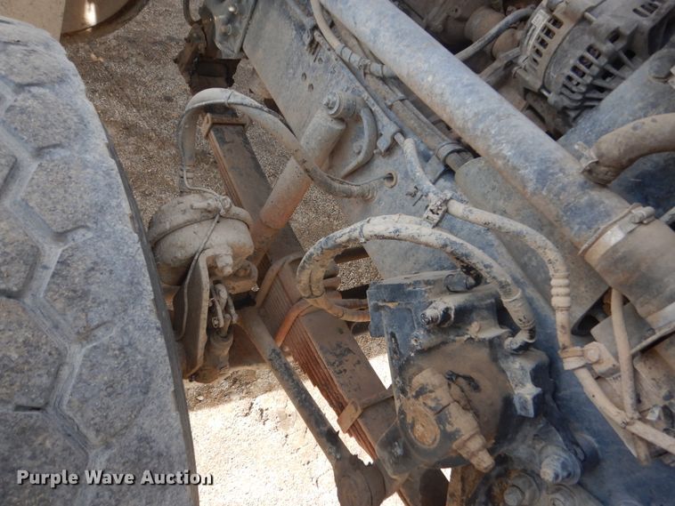 image for item HE9663 2003 Sterling LT9511  ready mix truck