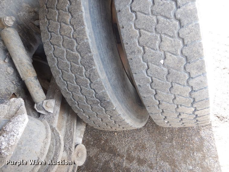 image for item HE9663 2003 Sterling LT9511  ready mix truck