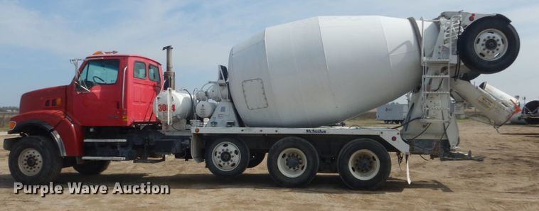 image for item HE9665 2007 Sterling LT9511  ready mix truck