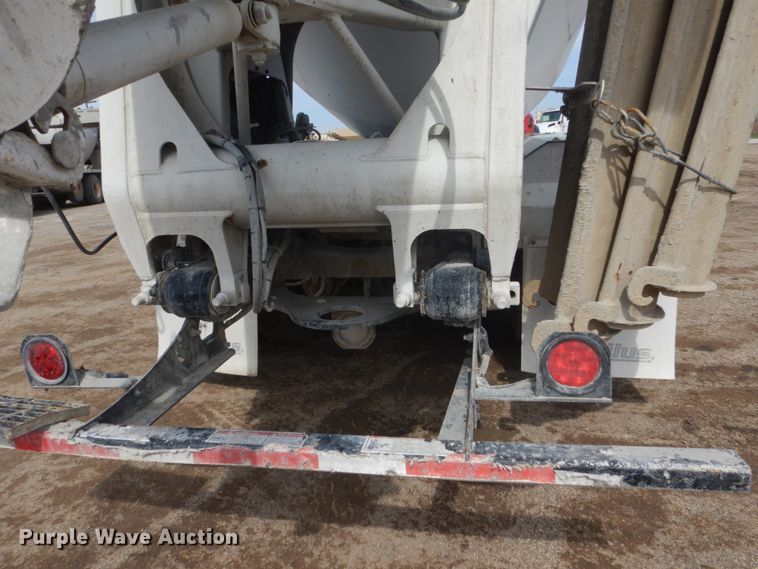 image for item HE9665 2007 Sterling LT9511  ready mix truck