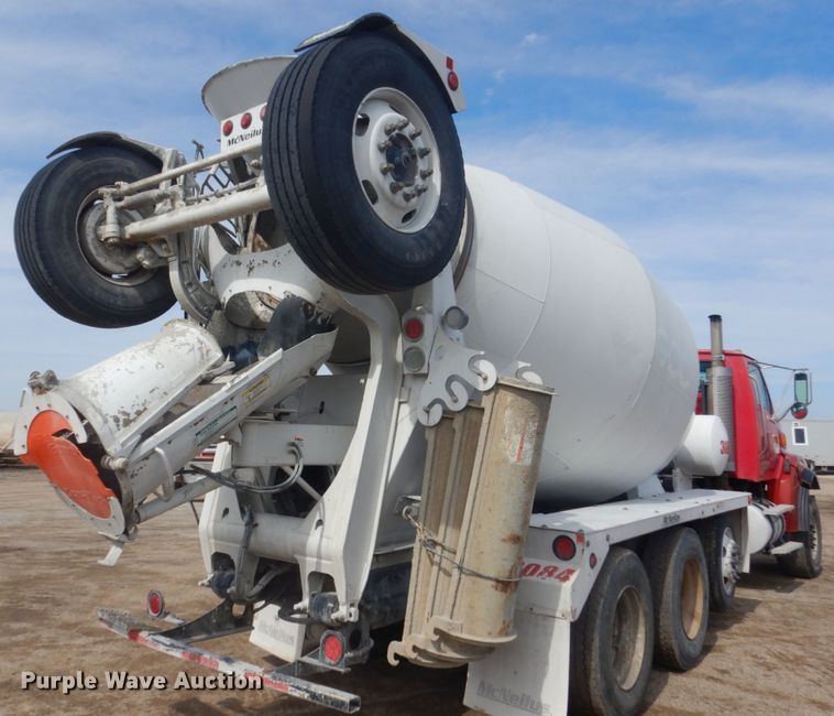 image for item HE9665 2007 Sterling LT9511  ready mix truck
