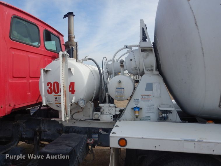 image for item HE9665 2007 Sterling LT9511  ready mix truck