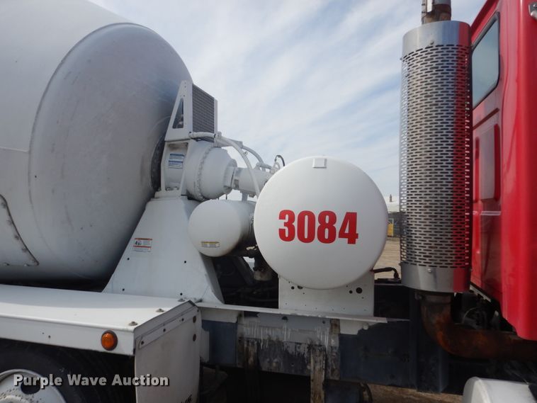 image for item HE9665 2007 Sterling LT9511  ready mix truck