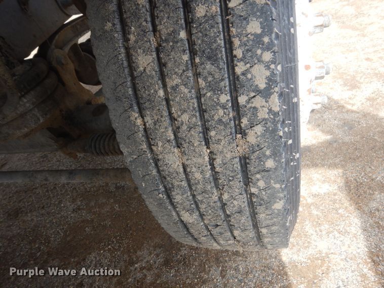 image for item HE9665 2007 Sterling LT9511  ready mix truck