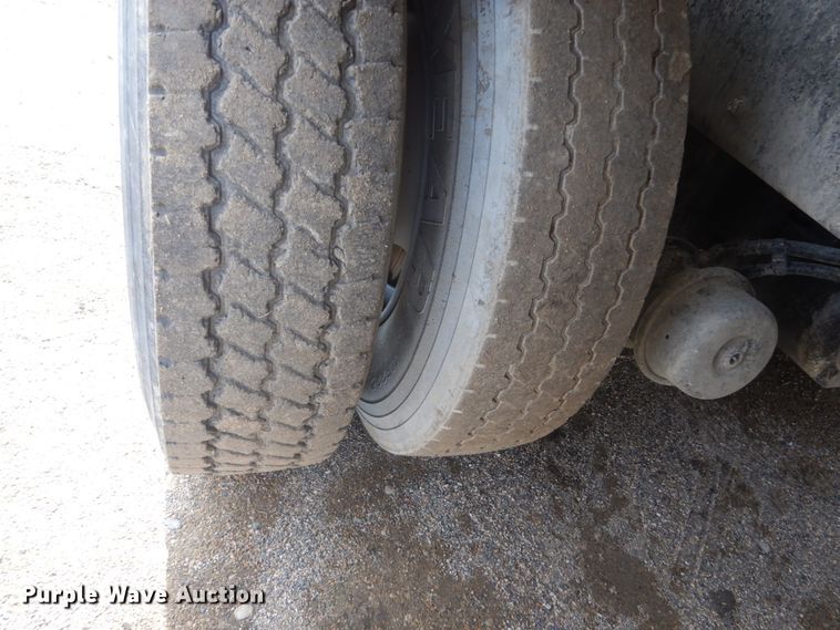 image for item HE9665 2007 Sterling LT9511  ready mix truck