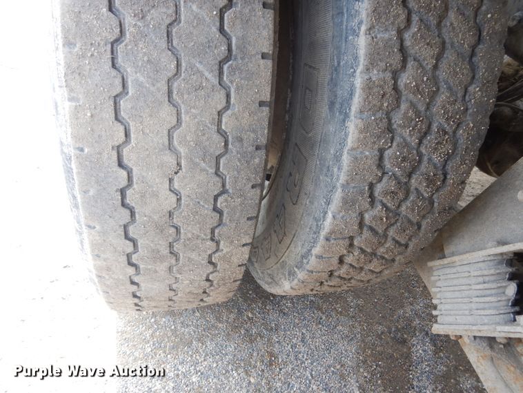 image for item HE9665 2007 Sterling LT9511  ready mix truck