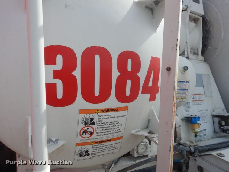 image for item HE9665 2007 Sterling LT9511  ready mix truck